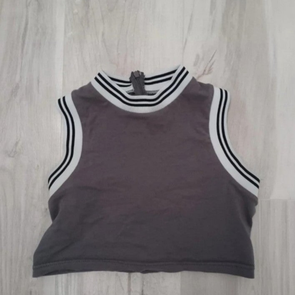 Balera grey crop top